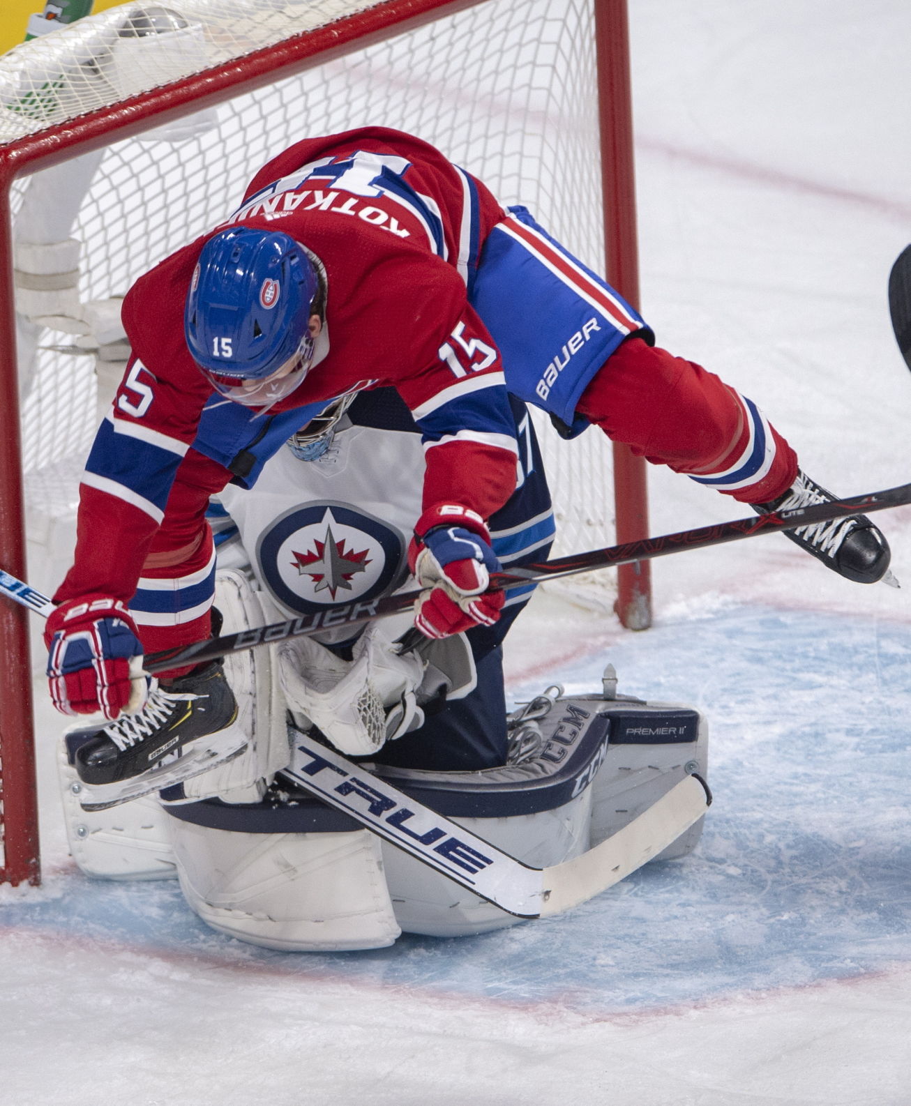 APTOPIX Jets Canadiens Hockey